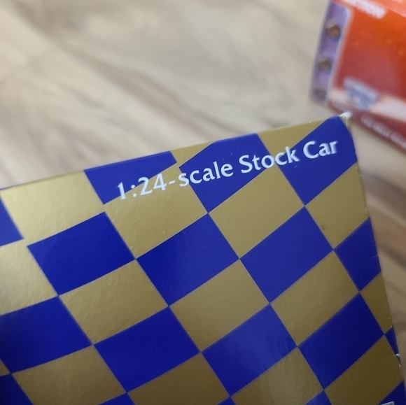 Vintage Nascar collection car NIB - Picture 5 of 16